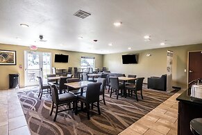 Cobblestone Inn & Suites - Barron