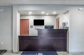 Cobblestone Inn & Suites - Guernsey