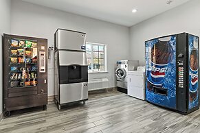 Paris Inn & Suites