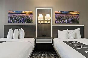 Paris Inn & Suites