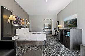 Paris Inn & Suites