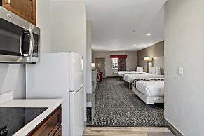 Paris Inn & Suites