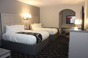 Paris Inn & Suites