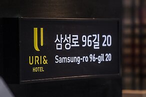 Hotel Uri&