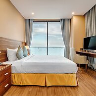 Yarra Ocean Suites Danang