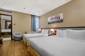 Yarra Ocean Suites Danang
