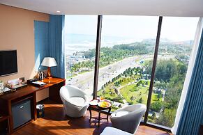 Yarra Ocean Suites Danang