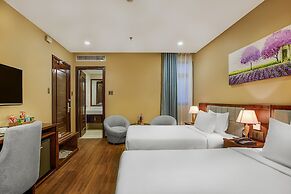 Yarra Ocean Suites Danang