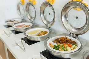 Yarra Ocean Suites Danang