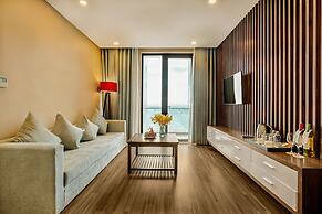 Yarra Ocean Suites Danang