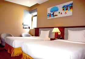 Yarra Ocean Suites Danang