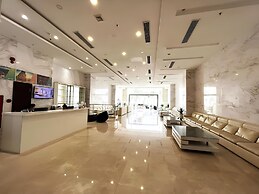 Yarra Ocean Suites Danang