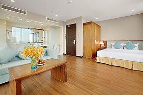 Yarra Ocean Suites Danang