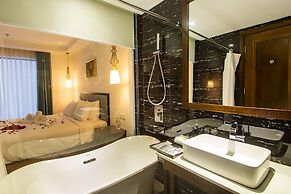 Adaline Hotel & Suite