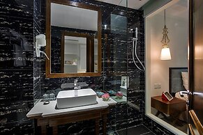 Adaline Hotel & Suite