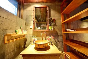 Lijiang Shuhe Youyiju Private Club