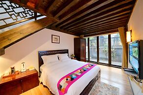 Lijiang Shuhe Youyiju Private Club