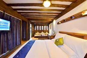 Lijiang Shuhe Youyiju Private Club