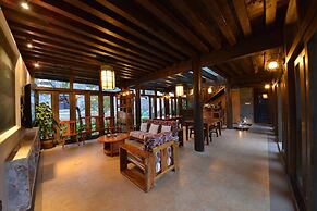 Lijiang Shuhe Youyiju Private Club