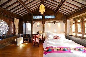 Lijiang Shuhe Youyiju Private Club