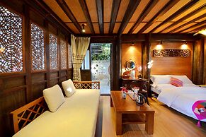 Lijiang Shuhe Youyiju Private Club