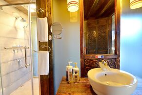 Lijiang Shuhe Youyiju Private Club