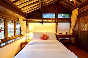 Lijiang Shuhe Youyiju Private Club