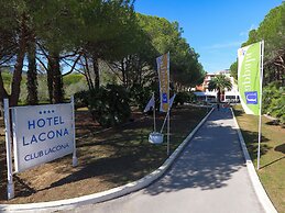 Uappala Club & Resort Lacona