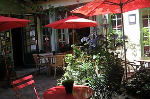 Hôtel Le Vieux Carré