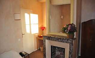 Hôtel Le Vieux Carré