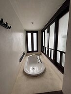 Bhundhari Residence Koh Samui