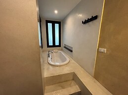 Bhundhari Residence Koh Samui