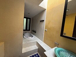 Bhundhari Residence Koh Samui