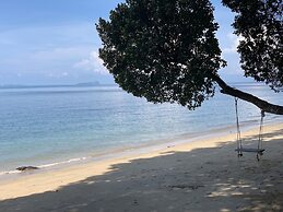 Koh Jum Ocean Beach Resort