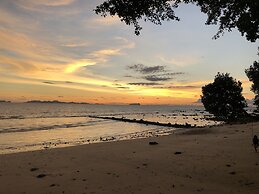 Koh Jum Ocean Beach Resort