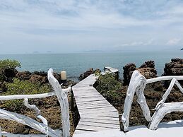 Koh Jum Ocean Beach Resort