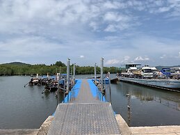 Koh Jum Ocean Beach Resort