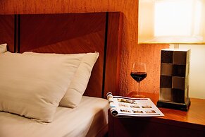 GemSuites State House