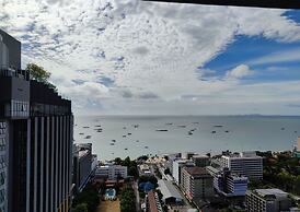 Pattaya Central Sea View Pool Suite