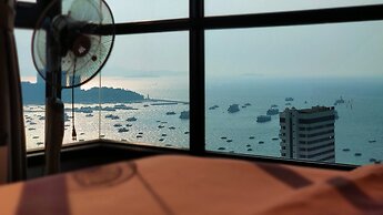 Pattaya Central Sea View Pool Suite