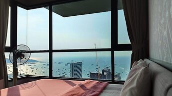 Pattaya Central Sea View Pool Suite