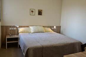 Keshet Eilon Villas and Suites