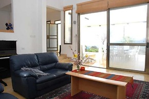 Keshet Eilon Villas and Suites