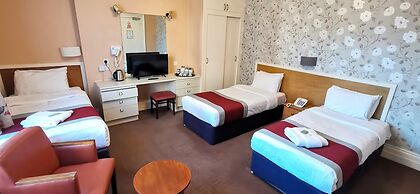 Russell Hotel