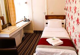 Russell Hotel