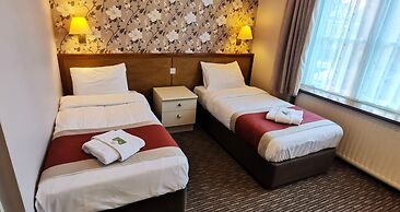 Russell Hotel