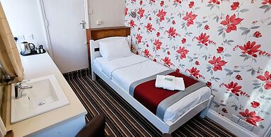 Russell Hotel
