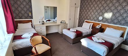 Russell Hotel