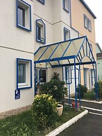 Alpha Hotel