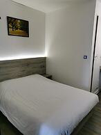 Alpha Hotel